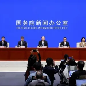 工信部：上半年我国人形机器人整机产品已突破400款，产量超过4万台 ...